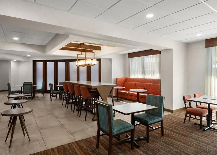 Hampton Carefree, Az 3*
